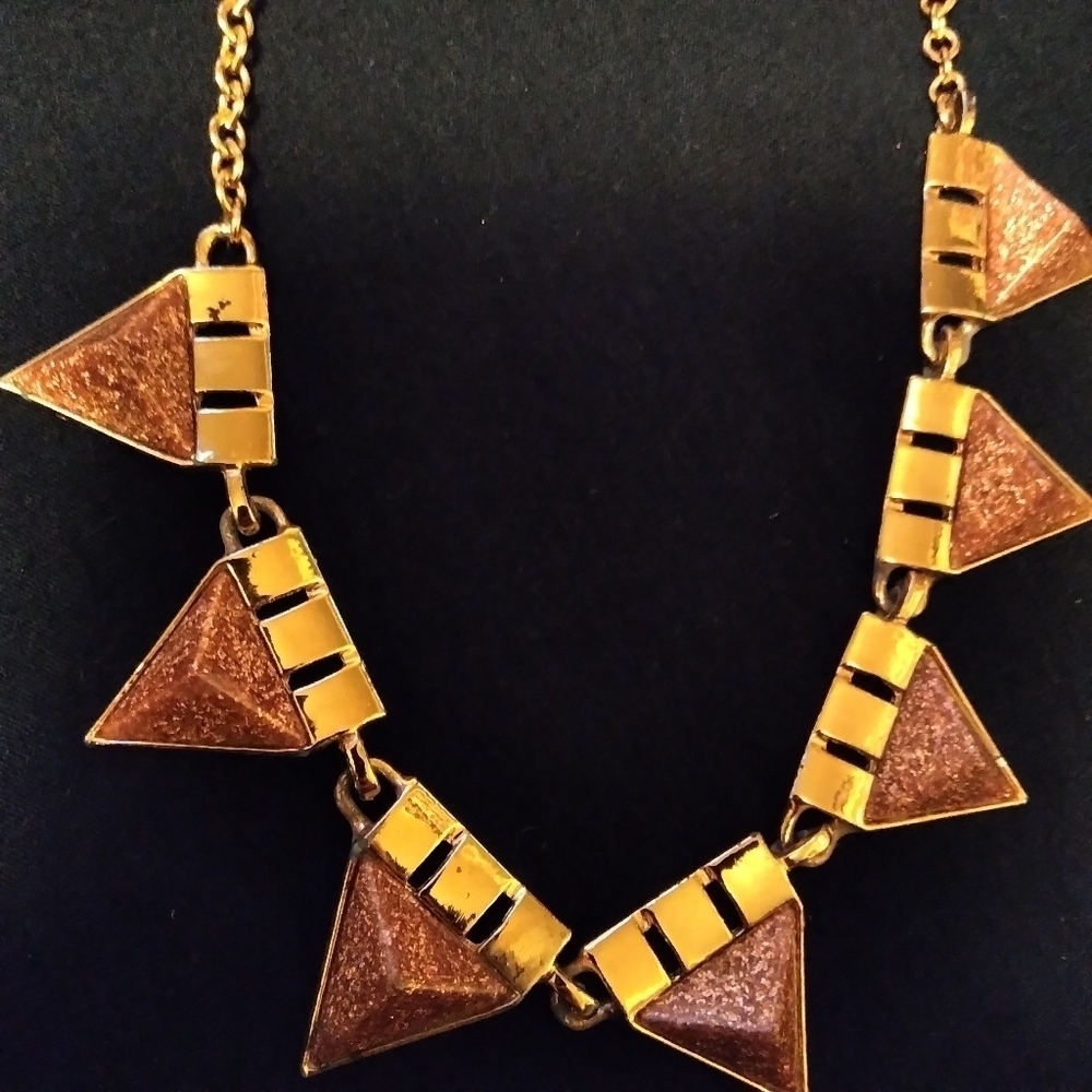 Geometric sandstone/glitter necklaces - Picture 7 of 8